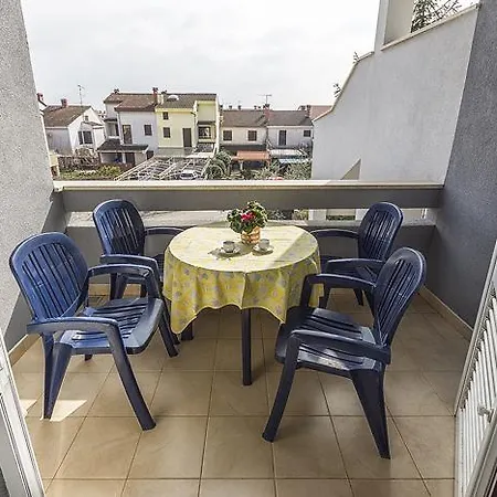 Nadija 1366 Apartamento Pula