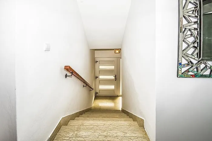 Nadija 1366 Apartmán *
